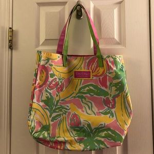 Lilly Pulitzer x Estée Lauder bag